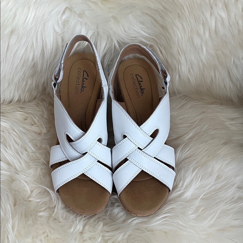 Clarks Women's White and Tan Sandals